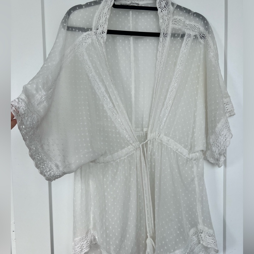 3/$65 SWIM Abercrombie ONE SIZE sheer dot coverup/kimono